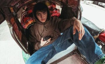 Elijah’s (yup, the ‘Senior High’ actor) debut track ‘Kilala Kita’ is poetry in motion